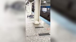 Shocking Video Shows Man with Knife Attacking Chicago CTA Employee