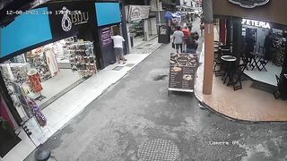 Hitman Quickly Executes Store Owner In Cold Blood
