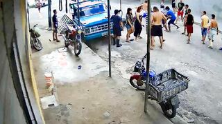 Criminal Tastes the Chicken In Failed Robbery Video From Brazil