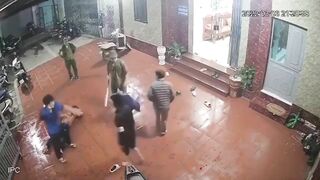 Father and Son Caused a Horrific Stabbing Incident In Vietnam