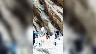 Crowd Watch Tourist Falls Off the Cliff In Iran 