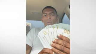 Self-Snitching Hitman Shows off His Cash after Executing TSA Agent.