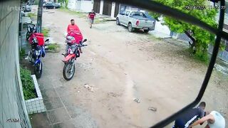 Pathetic Fail of Robbery with a Toy Gun