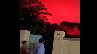 BIBLICAL: Chinese Residents of Zhoushan Freak Out as The Skies Turns Blood Red