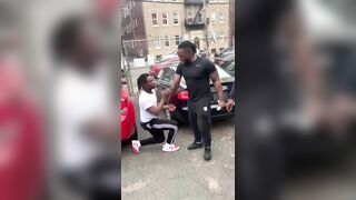 Dude Pulls Out a Fucking Shovel to End Street Fight