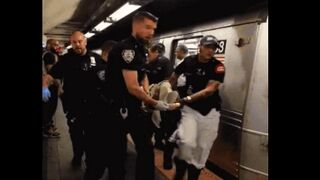 Deranged Man Kills Random NYC Subway Rider in Broad Daylight