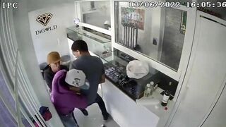 KARMA: Jewelry Robbery Goes Badly Wrong In Dominican Republic