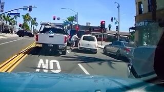Road Rage Between Pickup Truck and PT Cruiser Gets Out of Control