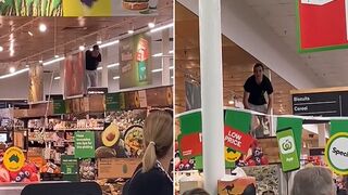 Man Goes Looney inside Supermarket, Staff Have No Idea What To Do