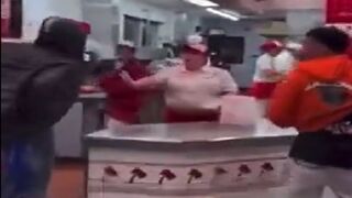 Man Assaults In-N-Out Burger Employees Because His Order Took Too Long