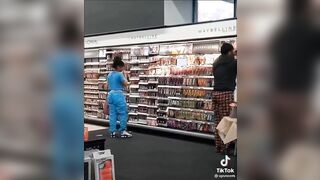 Another Day, Another Walgreens Getting Robbed by a Couple of Classy Folk