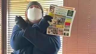 Masked woman in Denver restaurant scream hysterically and demand that cops are called