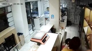 Female Employee Defends Herself With a Knife From Armed Robber!