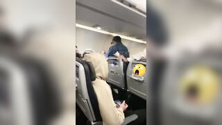 US Marshall Repeatedly Punches Old Lady in Her Face For Acting Up on Flight