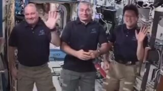 Man Challenges NASA with Fact, Data and Proof, Noone is Inside the Space Station