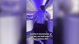 Morbidly Obese Woman Thinks Airlines are Discriminating on Fatso's