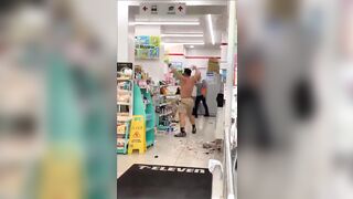 Police Beat a Irate possibly Drugged up Man at A 7-11!
