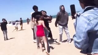 Thug Pulls Gun and Fires at Crowd on Chicago Beach