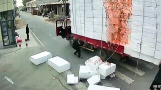 Truck Driver Learns The Hard Way That Styrofoam is REALLY Flamable