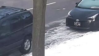 Video Showing Four Minutes Before The ICE Shooting