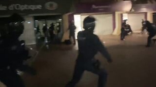 France on Fire: French Police Start Chasing & Attacking Protesters!
