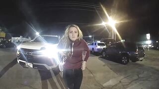 Officer Can’t Stop Laughing at Blonde during Arrest