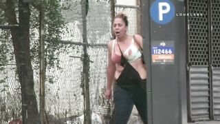 Lady in Bloody Underwear Attacks Photographer, NYPD gets involved / Harlem NYC