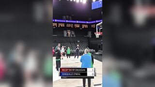 Turkish President Erdogan plays basketball with Shaquille O’Neal.