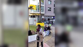 Man calls out a crackhead for saying she’s going to stab someone