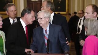 Senate Leader Mitch McConnel Freezes for 19 seconds (Stroke, Mind Control?)
