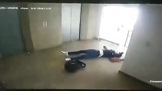 Thief puts 2 in the Victim before He's Killed Instantly