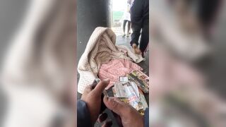Homeless Woman Gives Man $2, then gets a Surprise