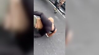 Ding-Ding, 2 Girls Square Off in Violent Fight in the Projects