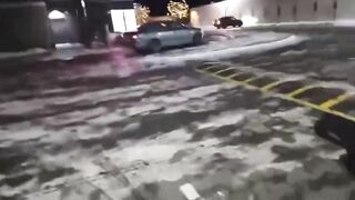 Kick Streamer Waxiest ATTACKED at the Minneapolis anti-ICE protest (another angle)