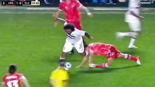 Football Star Suffers Dislocated Knee after Shocking Tackle by Real Madrid and Brazil