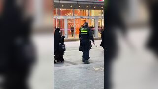 A Feel-Good Clip. Too bad it was cut Short!