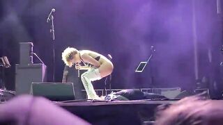 Lead Singer Of Band Urinates On A Willing Fans Face During Jam Packed Concert