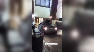 HATE Crime in NYC: Car repeatedly rams entrance of Brooklyn synagogue