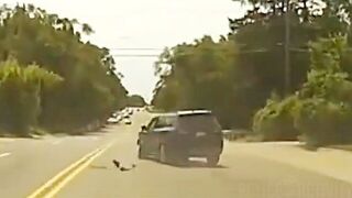 Police Crashes Into Fleeing Suspect's Car.....Driver & Passengers Try to Flee!