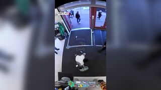San Francisco Footage Showing Security Guard Fighting A Shoplifter, Then Killing Him