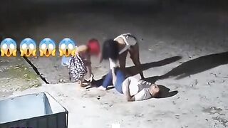 2 Female Robbers with 100-IQ and a Knife. (Don't Trust Anyone)