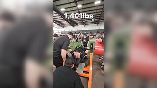 OMG: Dude sets Bench Press Record = 1401lbs (Unbelievable)