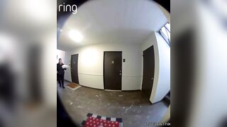 DoorDash worker just before food drop off