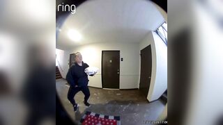 DoorDash worker just before food drop off