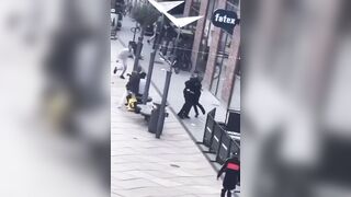 Brave Citizens DESTROY Lunatic Who Pulls a Knife out and Tries Attacking People.