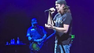 3 Doors Down lead singer Brad Arnold has sadly passed away at the age of 47