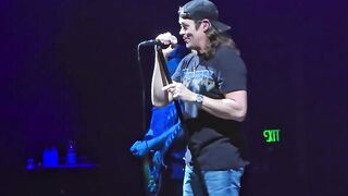 3 Doors Down lead singer Brad Arnold has sadly passed away at the age of 47