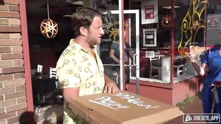 Dave Portnoy Gets into Heated Argument with Left Wing Pizza Owner Who Doesn't Like Him.
