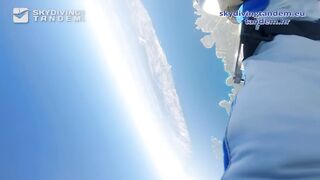 Tandem jump with a naked girl, removes her Bikini and goes