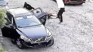 Redhead Fights Back against Violent Robbery